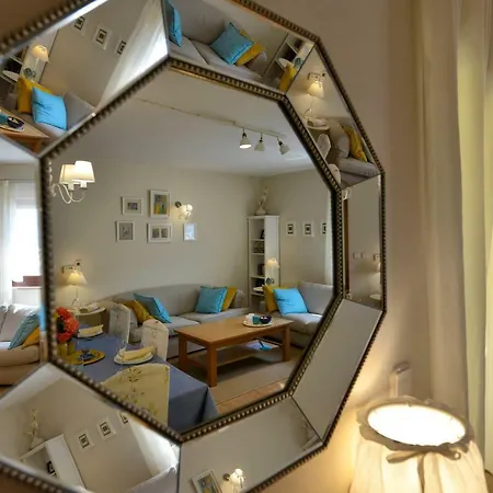 Henne Villa